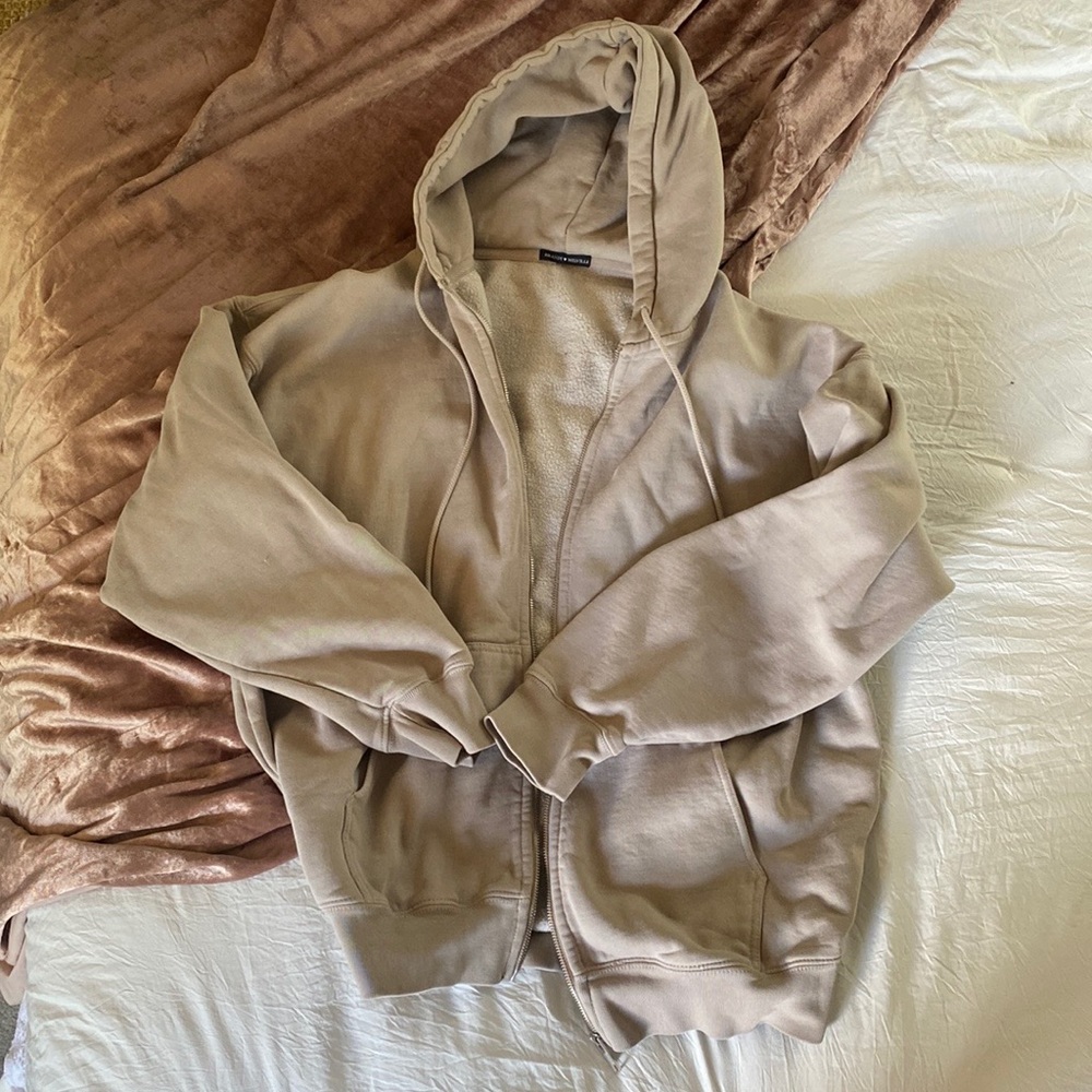 brandy Melville zip up hoodie, brand new only worn once